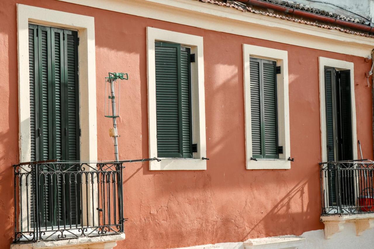 Down Town Apartment By Corfuescapes Corfu  Екстер'єр фото